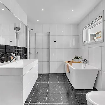Discover Modern Luxury !!! Villa Tromso